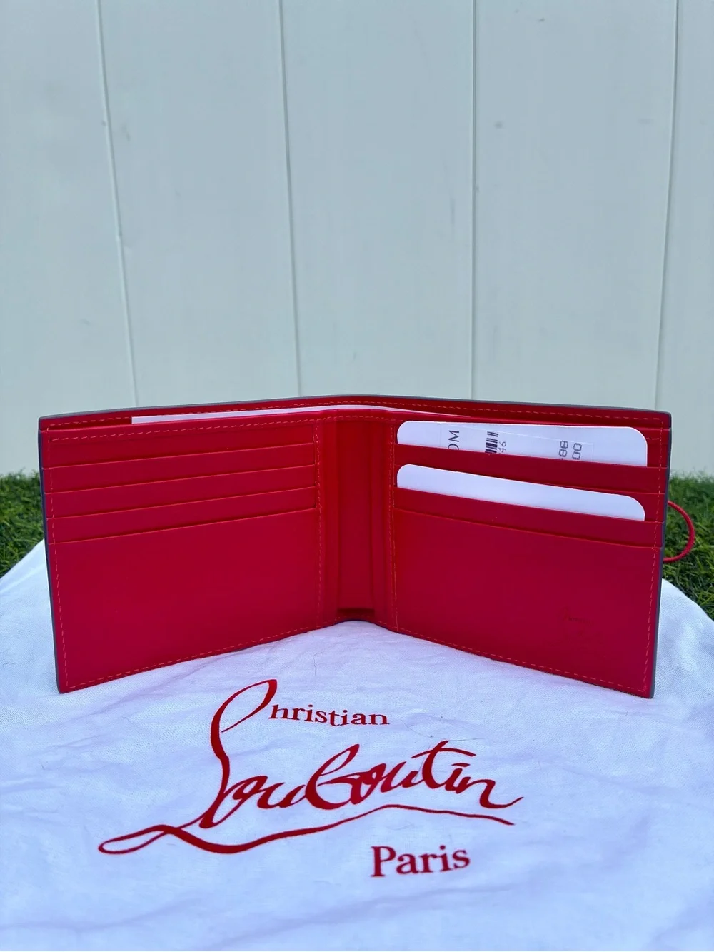CHRISTIAN LOUBOUTIN FUNKY GREY LEATHER STUDDED BIFOLD WALLET RED INTERIOR NEW